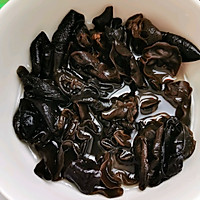 减脂餐——苦瓜炒木耳的做法图解3