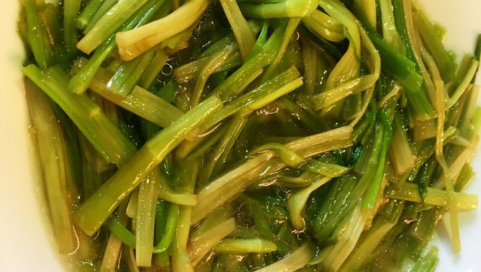 清炒水芹菜