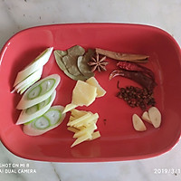 牛骨炖土豆的做法图解3