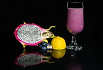 喝对果汁就能轻松变瘦——火龙果蓝莓汁的做法