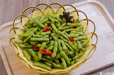 盐水毛豆，夏日消暑开胃小菜。