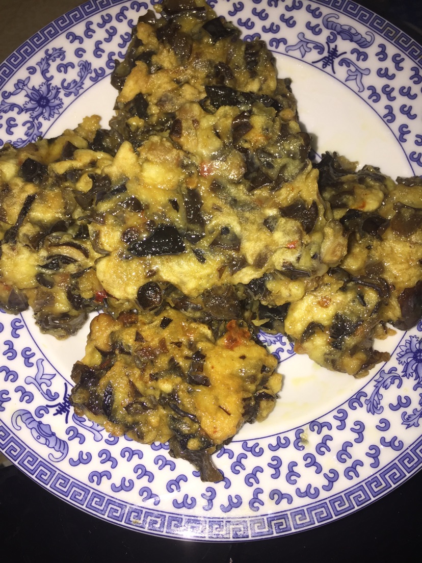 木耳香菇鸡蛋煎饼