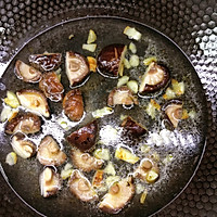 #家乡年味 鲜才够味#香菇炒荷兰豆的做法图解5