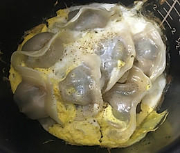 无油电饭锅鸡蛋煎饺的做法