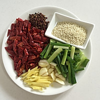 重庆辣子鸡的做法图解3