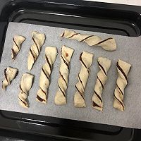 【神奇手抓饼】红豆扭扭酥的做法图解3