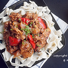 新疆大盘鸡——清真美食文化的奠基