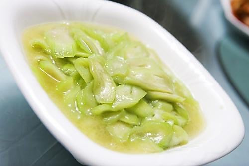 蒜蓉丝瓜的做法