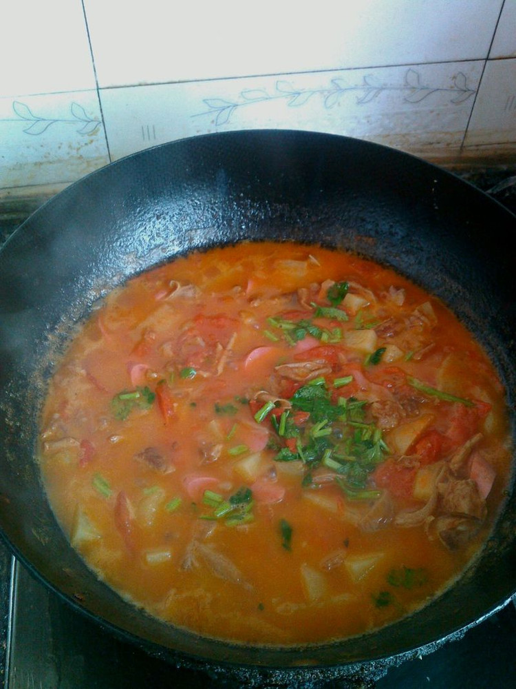 西红柿土豆牛腩汤的做法