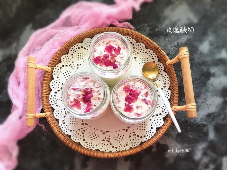 养颜好喝的玫瑰酸奶的做法