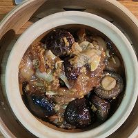 鲜嫩爽滑的香菇蒸鸡腿肉的做法图解4