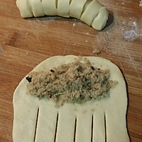 毛毛虫肉松面包的做法图解3