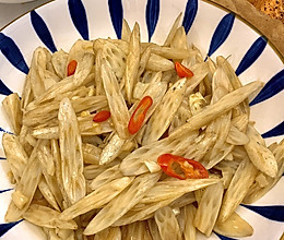 一定要试试‼️这个酸辣藕带 巨开胃夏天吃这个简直太清爽啦的做法