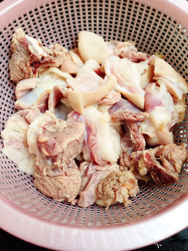 红焖羊肉的做法图解2