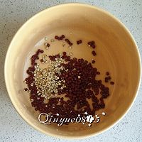 红豆薏米粥的做法图解3