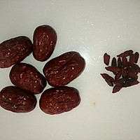 绿豆红枣粥的做法图解1