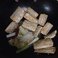 刀鱼炖土豆的做法图解6