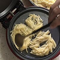 土豆丝饼窝蛋的做法图解8