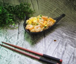 虾仁鸡蛋炒饭的做法