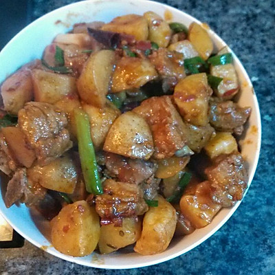土豆烧排骨