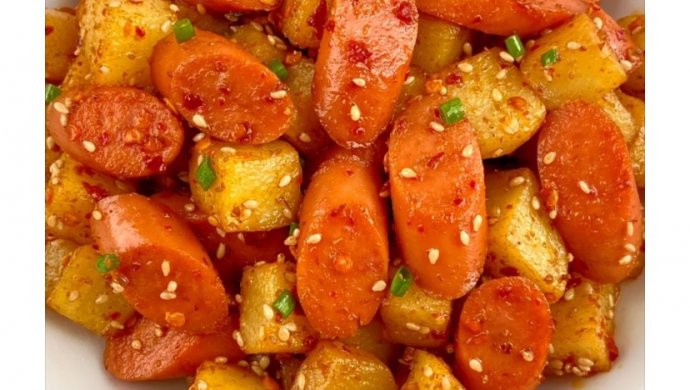被夸爆的孜然火腿土豆丁