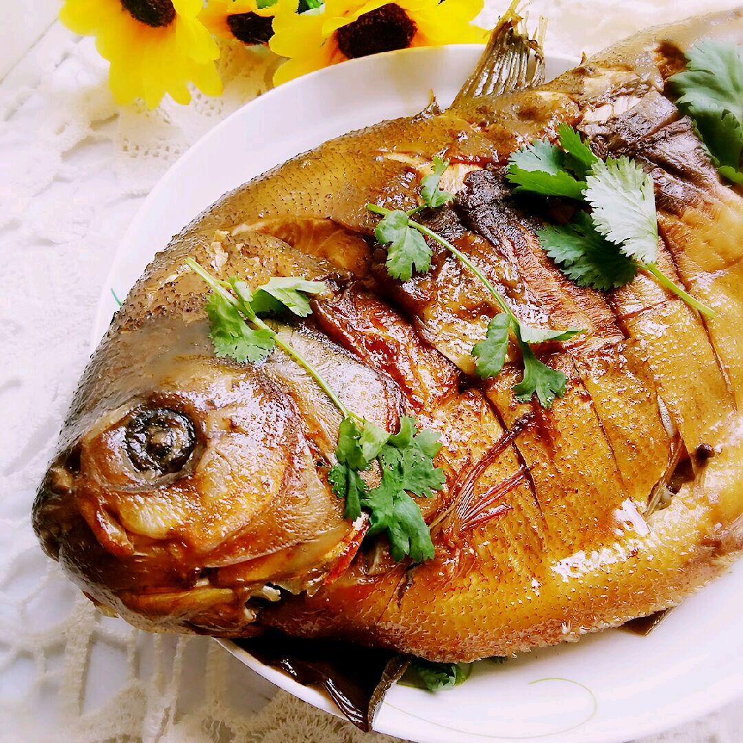 烤金鲳鱼怎么做_烤金鲳鱼的做法_枭笑_豆果美食