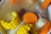 红萝卜玉米淮山骨头汤的做法