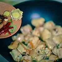 多汁儿板栗烧鸡翅的做法图解9