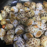 沙姜焗花螺的做法图解5