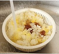 玫瑰桃胶银耳羹的做法图解3