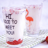 草莓大果粒牛奶这样做最好喝的做法图解10