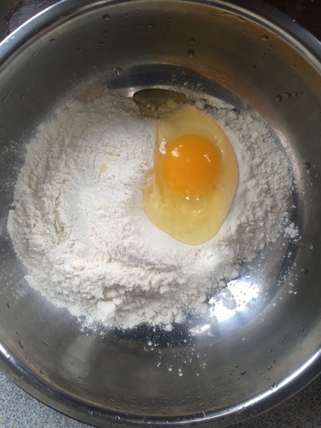 蔬菜饼子的做法图解2