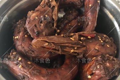 不要卤料的鸭脖/鸭头