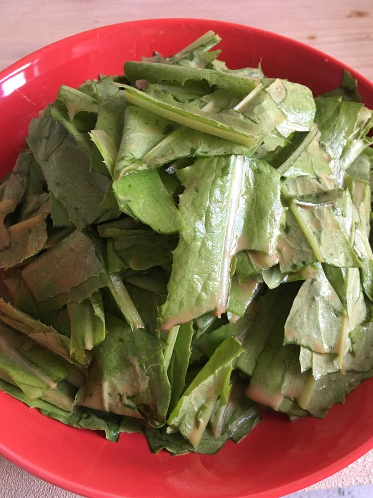 芝麻酱生拌油麦菜的做法