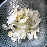 蛤蜊卷心菜的做法图解1