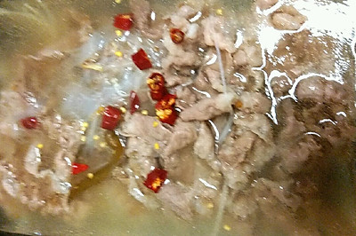 酸汤金针肥牛