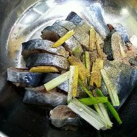 柠香煎鲅鱼的做法图解3