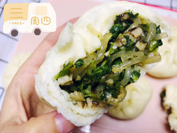 素菜鸡蛋包子的做法