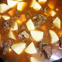 土豆烧排骨的做法图解9