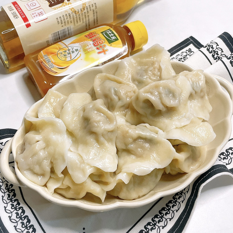 猪肉莲藕青菜水饺的做法