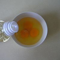 木鱼花厚蛋烧的做法图解1