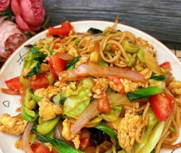 家常鸡蛋炒面的做法
