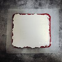 草莓红丝绒蛋糕卷的做法图解10