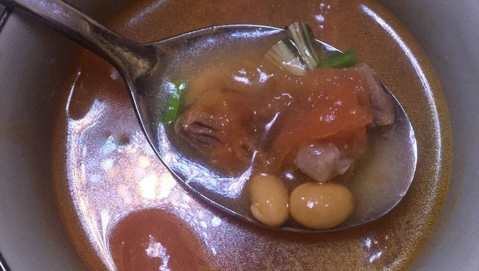 西红柿牛腩（牛肉）汤
