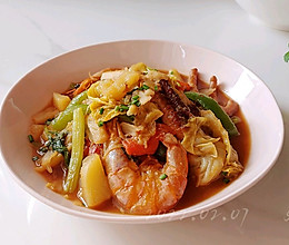 凤爪虾肉蔬菜煲的做法