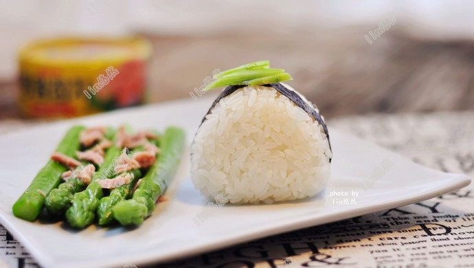 金枪鱼饭团