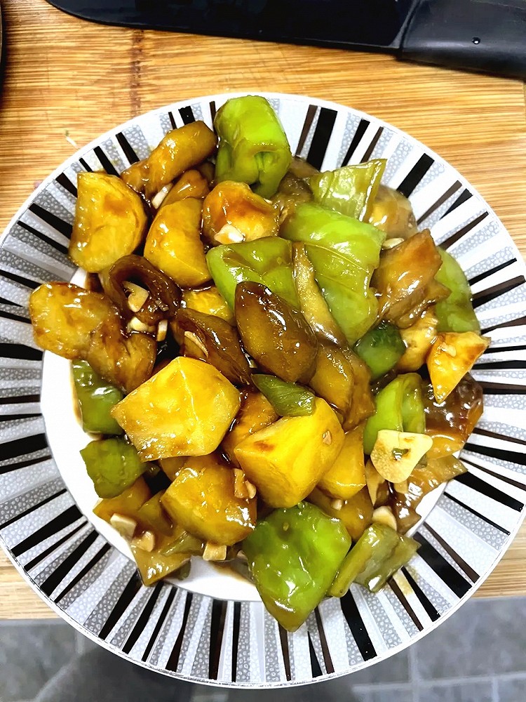 少油地三鲜的做法