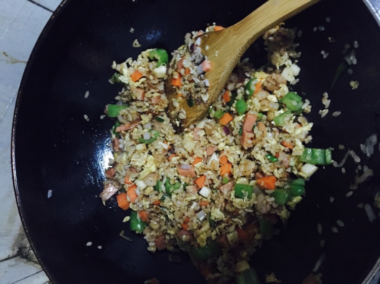 豪华虾仁什锦炒饭的做法图解5