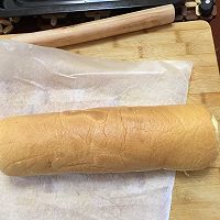 肉松戚风蛋糕卷的做法图解14