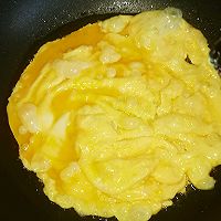 西红柿炒鸡蛋的做法图解2